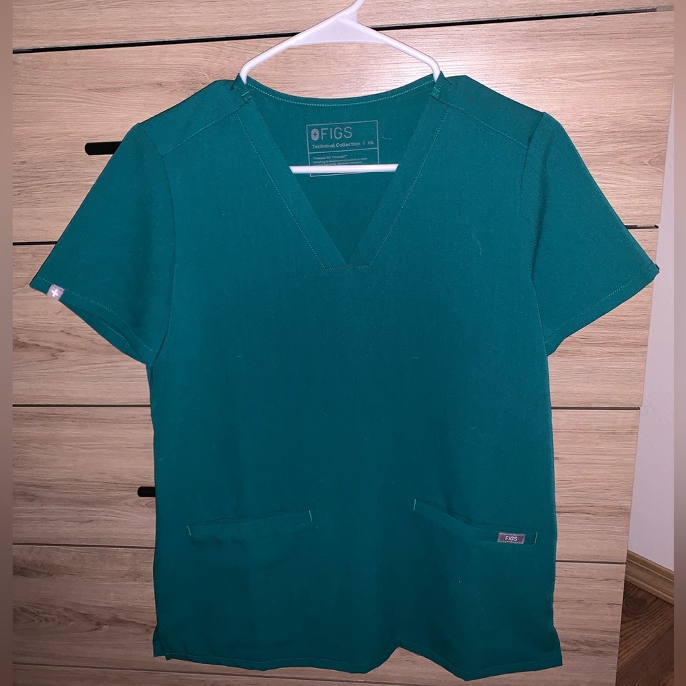 Figs hunter green women’s set